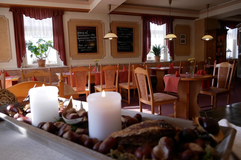 Hotel Garni Brauhof Niederwiesa Bagian luar foto