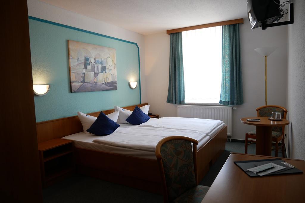 Hotel Garni Brauhof Niederwiesa Bagian luar foto