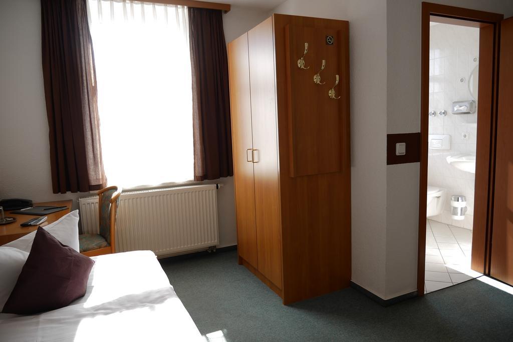 Hotel Garni Brauhof Niederwiesa Bagian luar foto